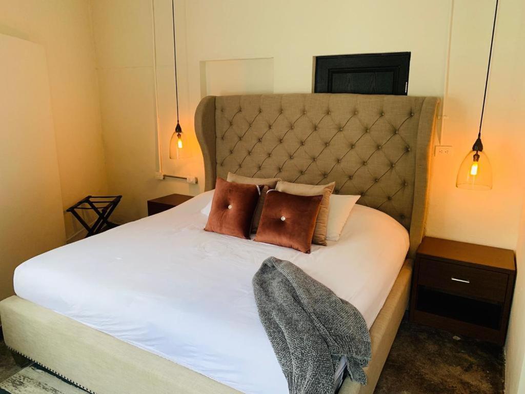 Hotel Mina *